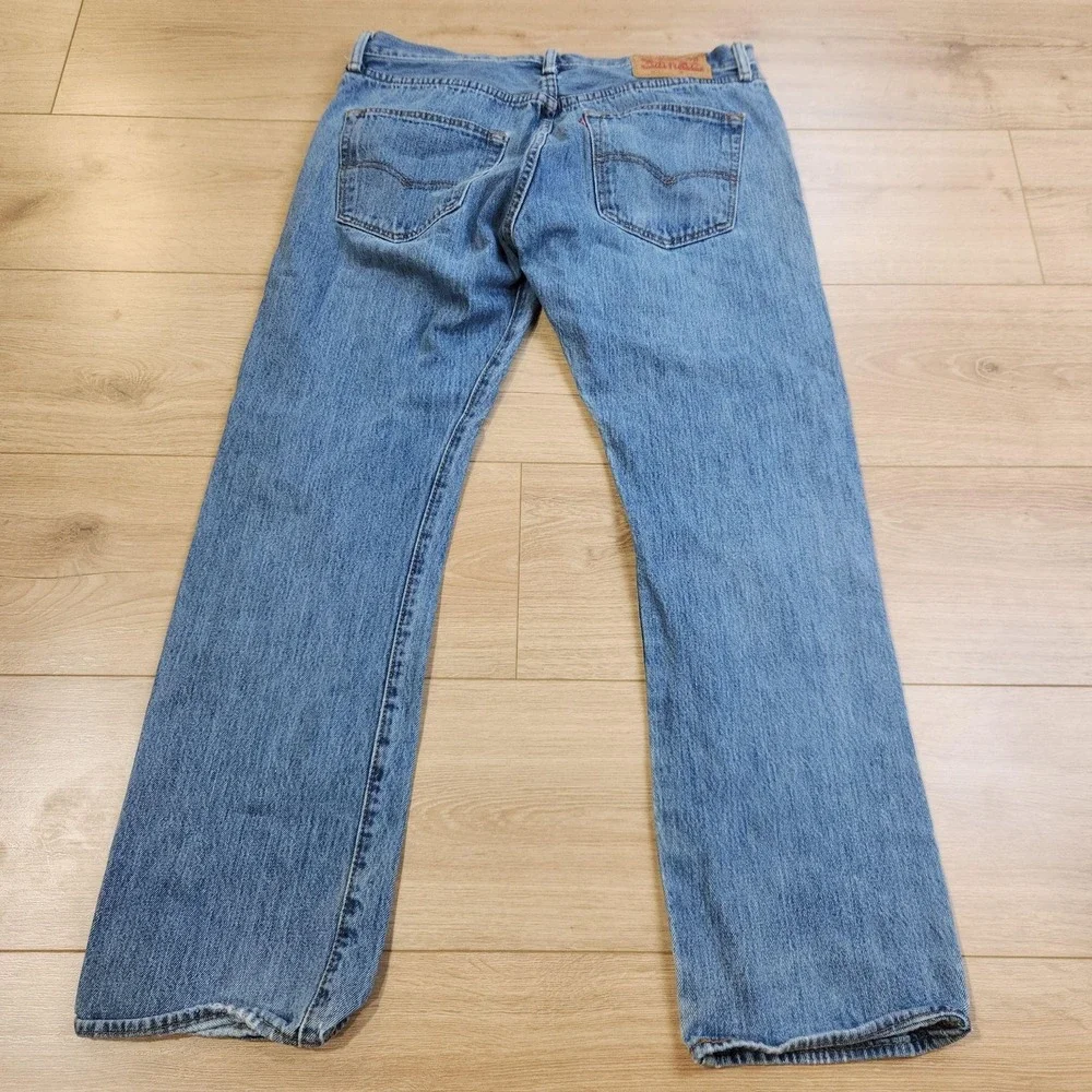 Levis 501 Jeans Mens 32x29 Blue Light Wash Button Fly Straight Denim Casual